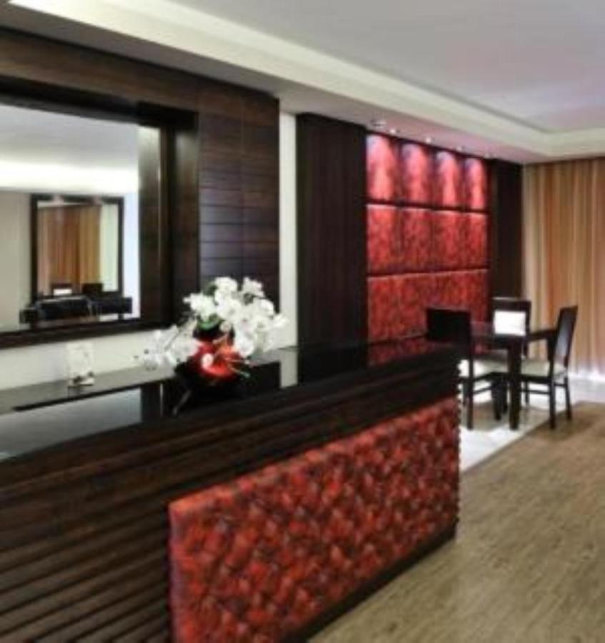 Hollywood Inn Boutique Hotel Jounieh Exterior foto