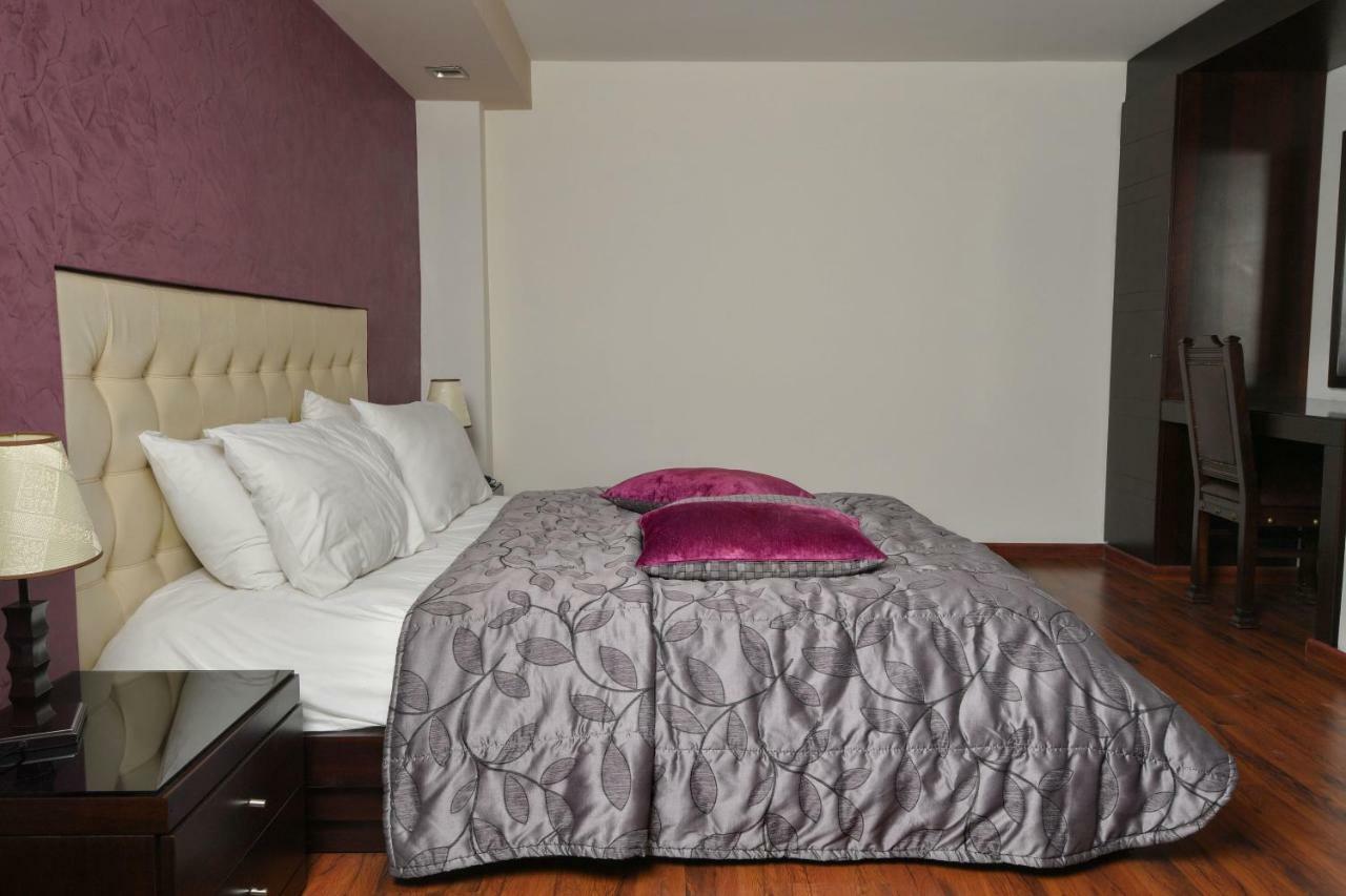Hollywood Inn Boutique Hotel Jounieh Exterior foto