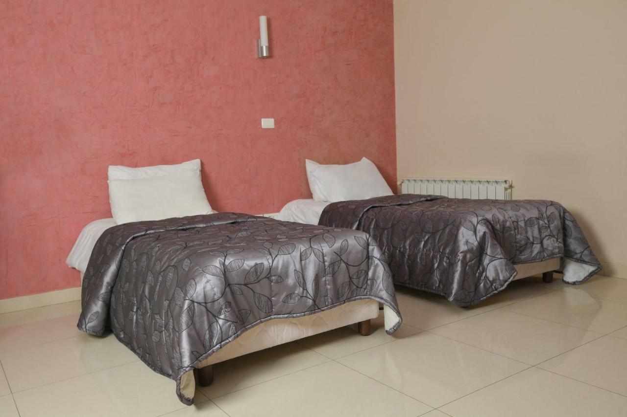 Hollywood Inn Boutique Hotel Jounieh Exterior foto