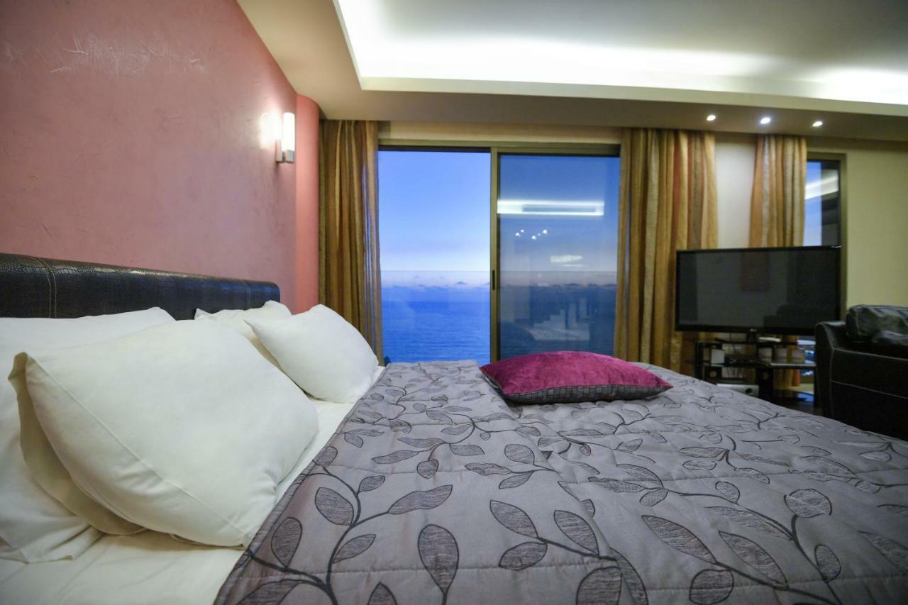 Hollywood Inn Boutique Hotel Jounieh Exterior foto