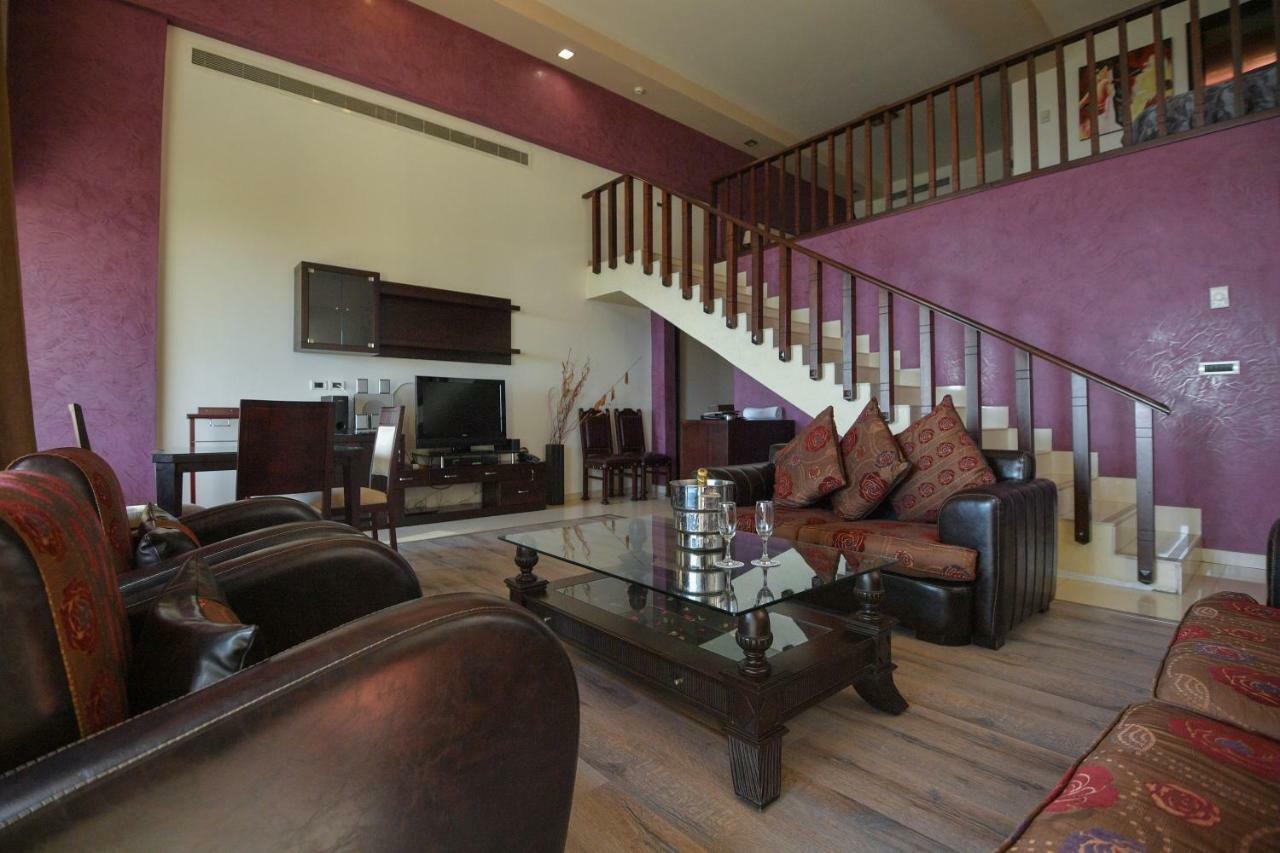 Hollywood Inn Boutique Hotel Jounieh Exterior foto