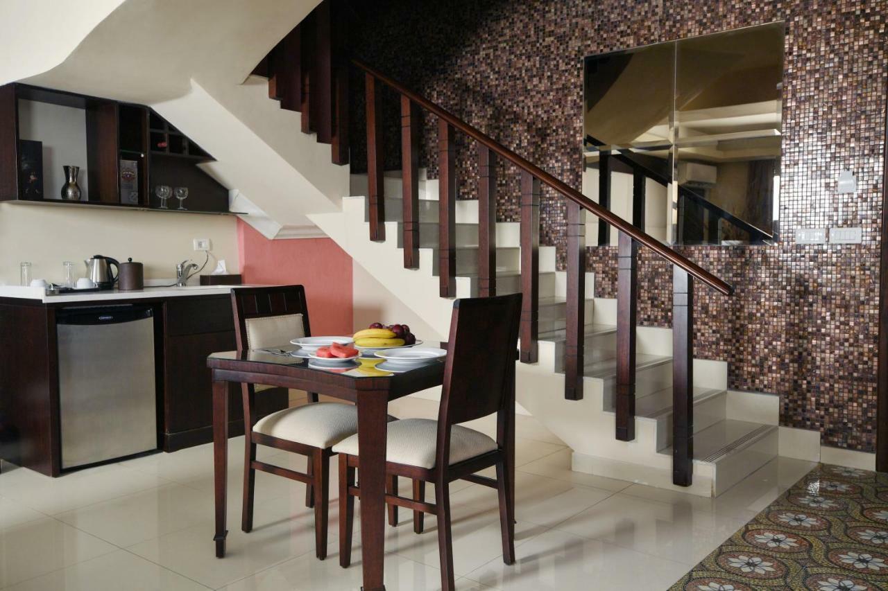 Hollywood Inn Boutique Hotel Jounieh Exterior foto