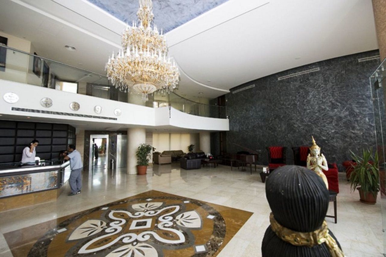 Hollywood Inn Boutique Hotel Jounieh Exterior foto